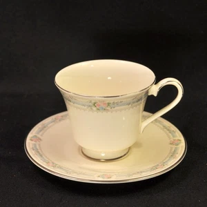 Royal Doulton Cup & Saucer Angelica #H5194 Pink Blue White w/Platinum 1992-1996 - Picture 1 of 23