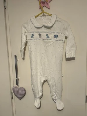 Next Baby Boy, Calado y Bordado Babygrow Talla 3 a 6 Meses Nuevo Foto 1 de 4