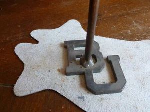 💥BAYLOR Custom Branding Iron Hunting ,Western,BBQ,Bees,Wood Leather,,FORESTRY - Picture 1 of 2