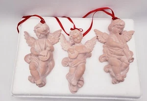 Vintage Weihnachten Engel Wandtafeln hängende Ornamente Korea Keramik 5 1/4" Neu im Karton - Bild 1 von 4
