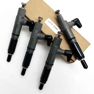 4X Fuel Injector for Kubota V2607 Diesel Engine V2607 Injector 1J700-53002 - Bild 1 von 7