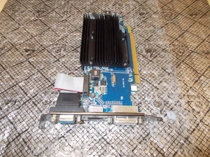 Sapphire AMD Radeon HD 6450 1GB PCI-E Video Card + DVI/HDMI 299-1E204-010SA - Picture 1 of 1