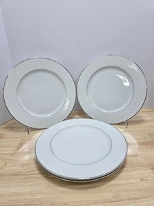 4 Style House BROCADE 10 1/2" DINNER PLATES Fine China Bone EUC - Picture 1 of 5