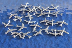 ca.26x Flugzeug/Aeroplane Hersteller ???  ,1:1250 Schiffsmodell - Picture 1 of 5