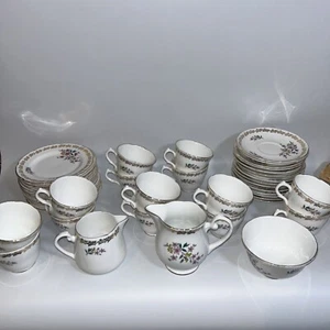 Vintage Royal Grafton Fine Bone China Set, 45 Pcs, Milk Jug, Sugar Bowl, Saucers - Picture 1 of 18