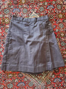 DENNIS UNIFORM GIRLS NAVY SKORT - SIZES 4 THROUGH 7 AVAILABLE - Picture 1 of 6