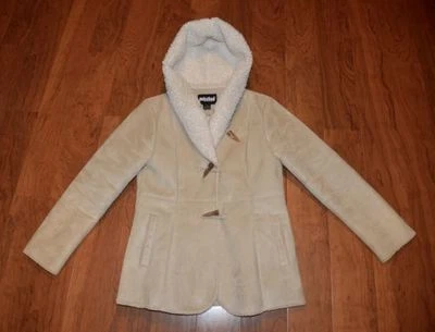 Chaqueta para mujer Kenneth Cole imitación piel de oveja, beige, mediana, usada en excelente estado Foto 1 de 3