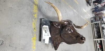 Montaje en pared Texas Longhorn Steer, estatua de animal tamaño natural con cuernos de aspecto natural Foto 1 de 2