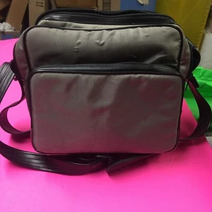 Padded Camera Bag with shoulder strap - Picture 1 of 22