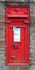 Photo 6x4 Close up, Victorian postbox, Stoven Postbox No. NR34 3452.S c2016