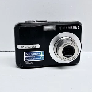 Samsung S860 8,1 MP punta e scatta fotocamera digitale compatta nera testata funzionante - Foto 1 di 7