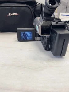 Sony Handycam CCD-TRV615 Camcorder Tested Many Extras - Picture 1 of 8
