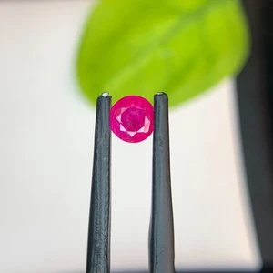 Piedra preciosa suelta de Afganistán de forma redonda rubí rojo rosado natural de 0,63 quilates - Imagen 1 de 9