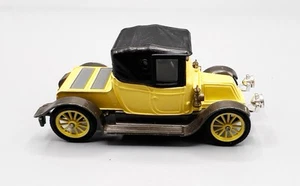 Corgi Classics 9032 Primrose Yellow 1910 Renault 12/16 Coupe, 1:43 Great Britain - Picture 1 of 6