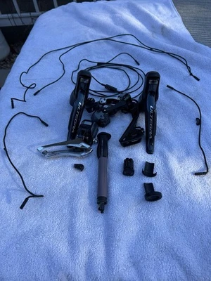 Shimano Ultegra R8050 Di2 11-Speed Electronic Rim Brake Mini Groupset - Image 1 of 4