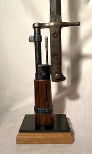 Support display stand for Carcano 1891/24 bayo. with wooden base - Picture 1 of 5