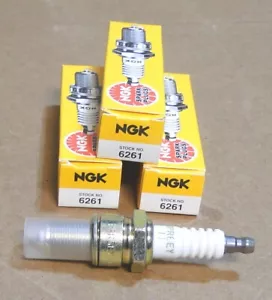 3 NGK 6261 BPR6EY-11 Spark Plugs - Picture 1 of 1