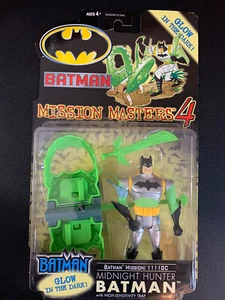 Hasbro Mission Masters 4 MIDNIGHT HUNTER BATMAN w/Accessories Action Figure 2001 - Picture 1 of 1