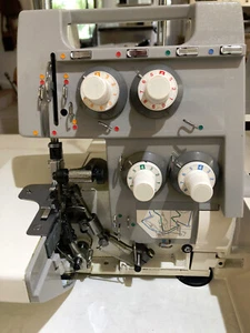 Brother lock 546 serger overlocker - Picture 1 of 9