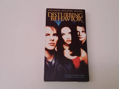 Disturbing Behavior 1998 Uncut VHS USA NTSC Video Katie Holmes Nick Stahl - Bild 1 von 4