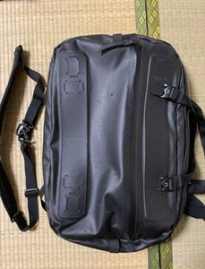 Mochila negra BLACK EMBER FORGE 20 - Imagen 1 de 3