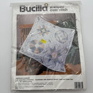 Bucilla gestempelt Kreuzstich American Sampler Lap Quilt/Wandbehang 1994 neu - Bild 1 von 10