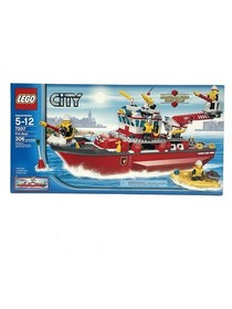 LEGO CITY: Fire Boat (7207) - New/Sealed
