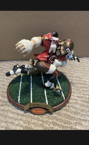 Tampa Bay Buccaneers Limted Edition Authentic NFL Miniature Statue Sealed in Box Cover