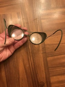 Antique Saniglas Kings Safety Goggles Glasses With Mesh Side Shields - Picture 1 of 3