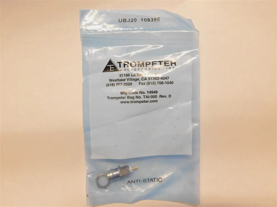 Trompeter UBJ20 Panel Mount BNC Connector Female Solder Terminal - Image 1 of 1