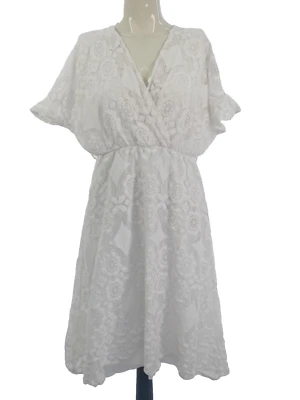 Weißes Strandkleid Kaftan Spitze Blumen Fit and Flare Wickel Boho UK 8 Holly and Joey - Bild 1 von 4