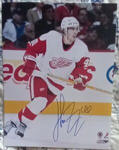 Detroit Red Wings Great Henrik Zetterberg Autographed 14x11 Hockey Photo #3