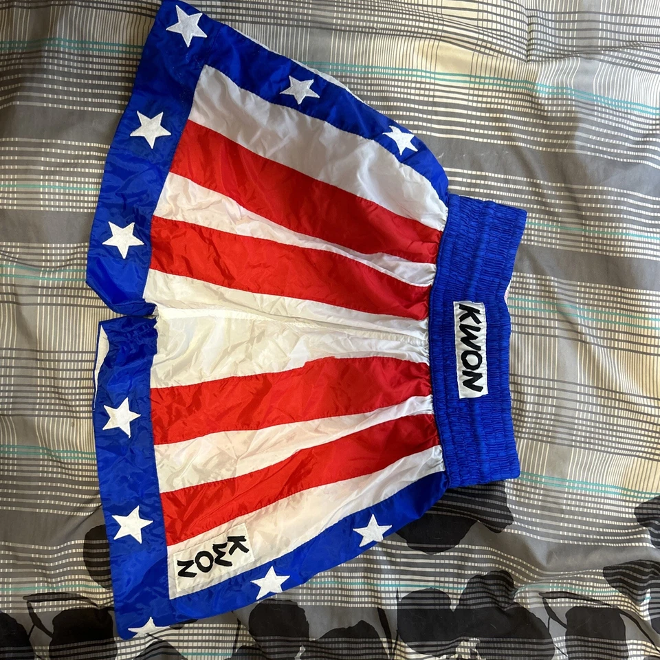 Boxer Fighter Kwon EE. UU. Pantalones Cortos Talla Mediana Cintura Flexible Disfraz de Halloween Foto 1 de 4