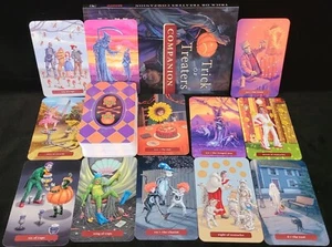 OPEN NEW - HALLOWEEN TRICK OR TREAT TAROT CARDS & BOOK ORACLE MAGNETIC CLOSE BOX - Imagen 1 de 12