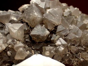 SENARMONTITE * FINE OCTAHEDRONS !!! Djebel Hammimat, ALGERIA - Picture 1 of 12