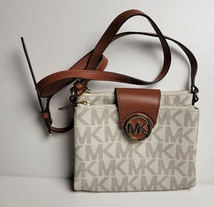NWOT Michael Kors Fulton beige/tan double zip crossbody bag - Picture 1 of 7