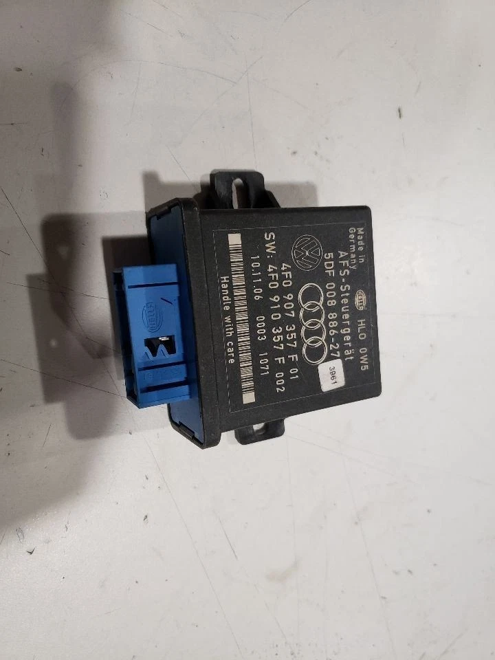 Headlight Leveling Control Module - 2007 Audi A4 Sedan B7 - 05-10 OEM 4F0907357F - Изображение 1 из 4