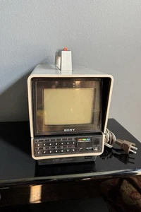 Vintage SONY TRINITRON 5" Analog Color TV KV-5200 Portable Grt Antenna WORKS! - Picture 1 of 10