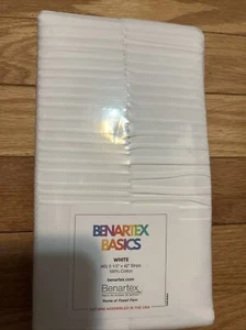 Benartex Basics 40 Solid White Pinwheel 2.5”x42” frabric strips - Picture 1 of 3