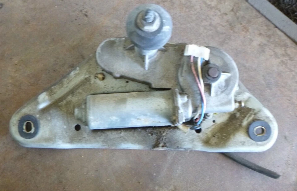 Motor limpiaparabrisas trasero vagón Daewoo Nubira 9/99-03 Foto 1 de 3