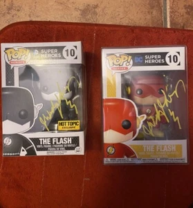Funko Flash Pop signiert - Bild 1 von 2