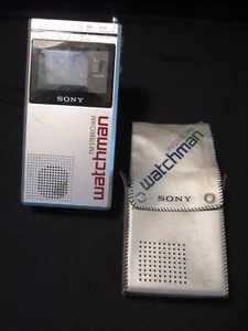 vintage SONY WATCHMAN FD-30A ... cool Mini Tv with AM/FM STEREO RADIO... works! - Picture 1 of 12