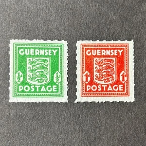 Guernsey 'Arms' War Occupation Issues SG4-5 Blue French Banknote Paper UM MNH - Picture 1 of 3