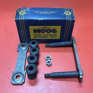 Ford 1949-50 Kaiser 1951-55 NOS Shackle Assembly Moog #MS305 Single - Picture 1 of 6