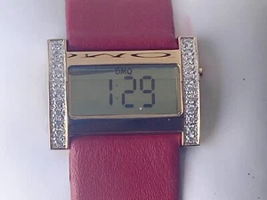 Used dmq Ladies Fashion Gold Red Quartz Watch - Picture 1 of 3