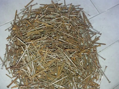 CHIODI CARPENTERIA DA 10-6-5-2,5-2  TESTA PIANA KG.3 - Immagine 1 di 4