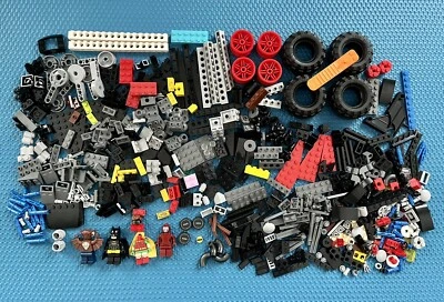 LEGO 70905 The Batmobile Batman Movie, Retired RARE, 99%Comp, No Box/Manual - Image 1 of 4