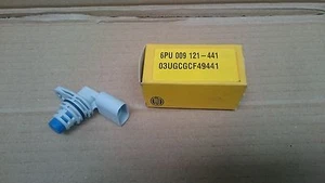 New Genuine HELLA 6PU009121-441 CAMSHAFT SENSOR FOX POLO FABIA 03D907601 - Picture 1 of 3