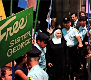 1968 Film Still Where Angels Go Trouble Follows Free Schwester George 8 x 10... - Bild 1 von 3