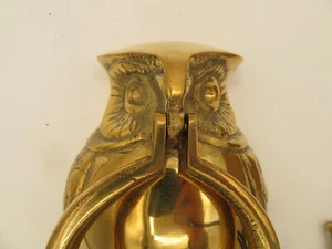 Llamador de puerta de búho de metal latón tono dorado vintage hecho en Hong Kong - Imagen 1 de 8
